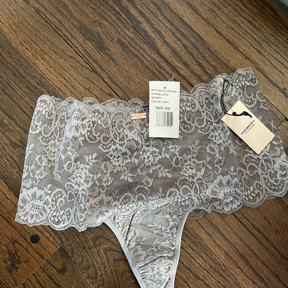 DayDream Nation High Rise Lace Shorty NWT